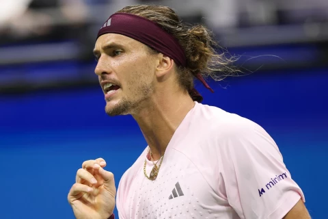 Александр Зверев US Open-д анх удаа түрүүлж, Их дуулгын хоёр дахь цомоо хүртлээ