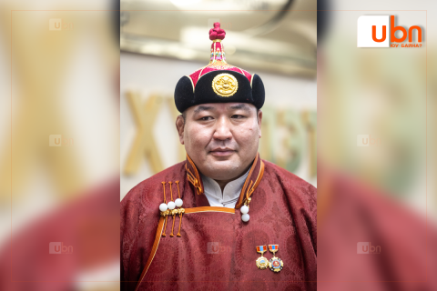 Улсын аварга Ч.Санжаадамба гэм буруугаа ухамсарлаж, хохирлыг нөхөн төлсөн тул эрүүгийн хариуцлагаас чөлөөлөгджээ