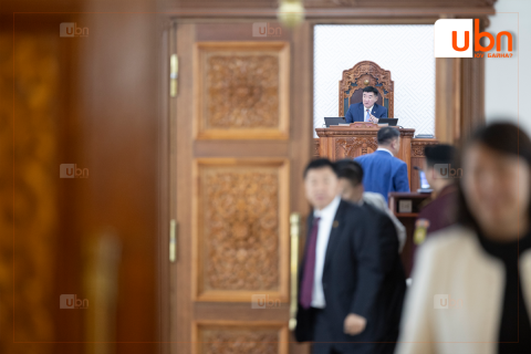 ЧУУЛГАН: Төрийн худалдан авах ажиллагааны тухай хуулийн шинэчилсэн найруулгыг хэлэлцэж байна