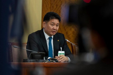 У.Хүрэлсүх: Миний бие улс төрөөс явах гэж байгаа юм биш