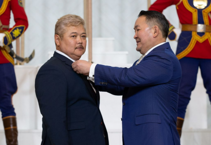 Н.Онон: Миний мэдэх хамгийн эвгүй муухай ерөнхийлөгч 