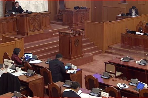 Ерөнхийлөгчийн шүүхийн тухай хуульд тавьсан хоригийг хүлээн авалгүй буцаалаа