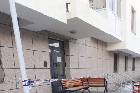 БЗД-ийн 22 дугаар хорооны 67 дугаар байрыг цагдаагийн хамгаалалтад авлаа