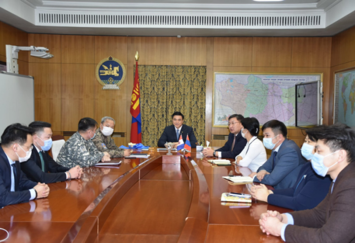 УОК шуурхай хуралдаан зарлалаа