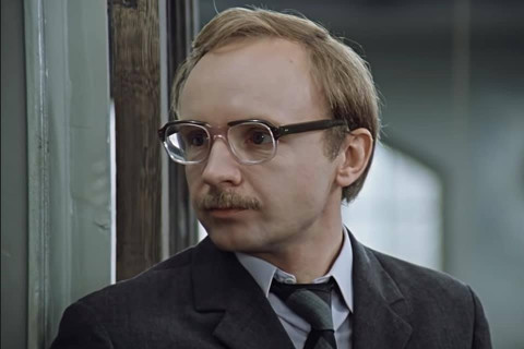 Зөвлөлт, Оросын нэрт жүжигчин Андрей Мягков таалал төгсжээ