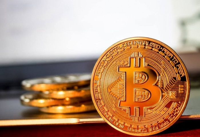 Биткойнд хөрөнгө оруулах нь багагүй эрсдэлтэйг анхаарууллаа