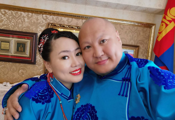 Дуучин Т.Дэлгэрмөрөнг гэр бүлийн хүчирхийлэл үйлдсэн хэмээн шалгаж эхэлжээ