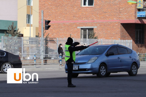 Гурван настай хүүхэд автомашинд мөргүүлж амиа алджээ