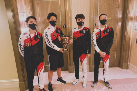 Zeus Esports баг 350 мянган юанийн эзэд боллоо
