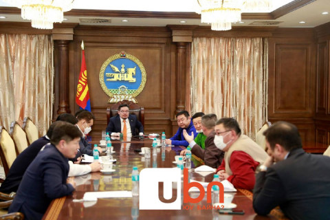 Г.Занданшатар: Ажлын хэсэг байгуулж шийдэл олохоор тохиролцов, үл ойлголцлоос ард түмэн хохирно