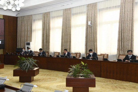 2023-2024 оны төсвийн төсөөллийн тухай хуулийн төслийн анхны хэлэлцүүлгийг хийлээ