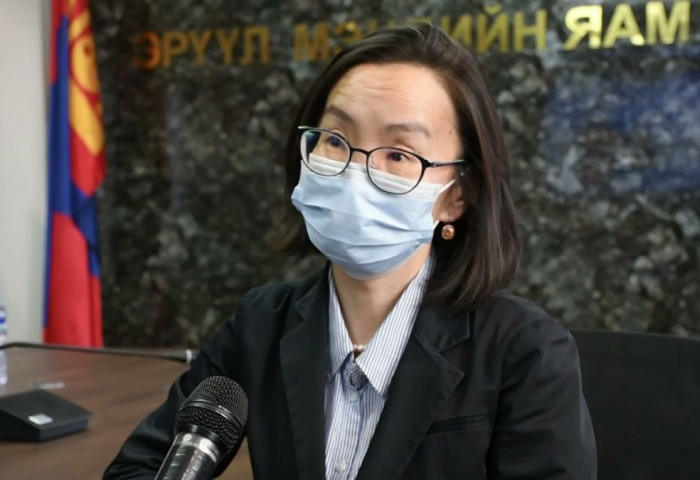Л.Энхсайхан: Вакцины найрлагад даралт ихэсгэх ямар нэг бодис ороогүй