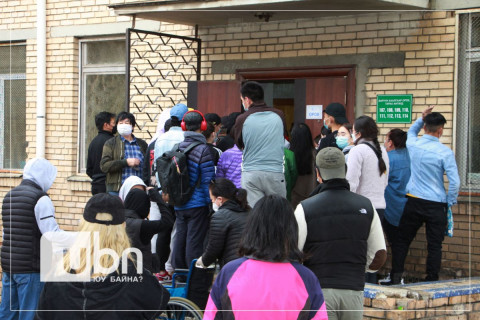 СУРВАЛЖИЛГА: Вакцинд хамрагдаж буй хүүхдүүд эцэг, эхтэйгээ хамт дугаарлах нь эрсдэлийг нэмэгдүүлж байна