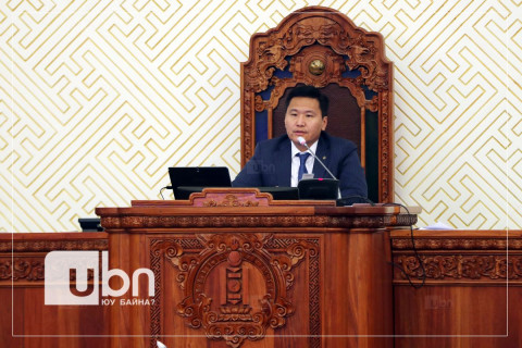 ЧУУЛГАН: Ковидын хуулийн хугацааг сунгах асуудлаар АН-ын бүлэгт НЭГ хоногийн завсарлага өглөө