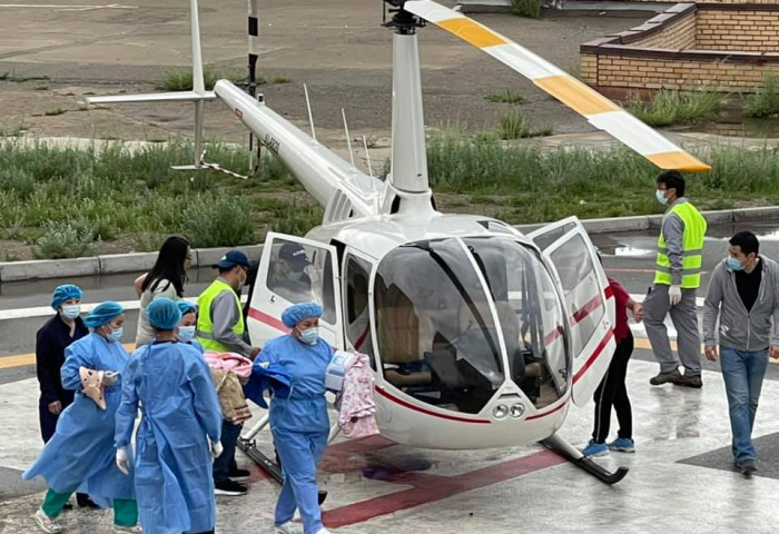 ГССҮТ нисдэг тэргээр эмнэлгийн яаралтай түргэн тусламж үйлчилгээг үзүүлж байна