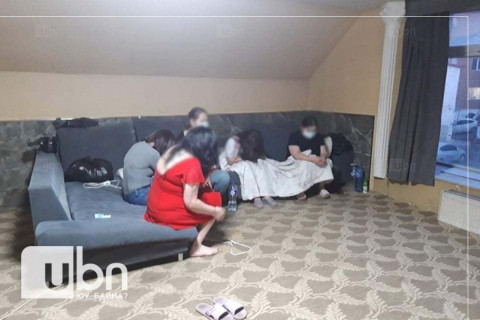 Халдвартай үедээ бусдад биеэ үнэлэн 15 иргэнд халдвар тараажээ