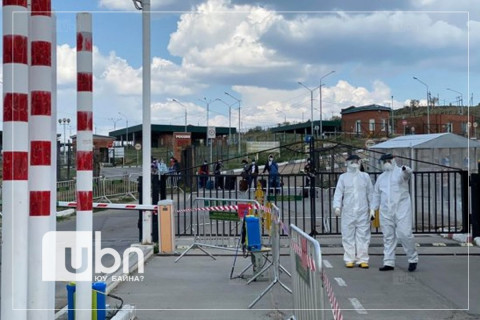 Алтанбулаг боомтоор нэвтрэх зорчигч тээврийн хөдөлгөөний хязгаарлалтыг энэ сарын 31 хүртэл сунгалаа