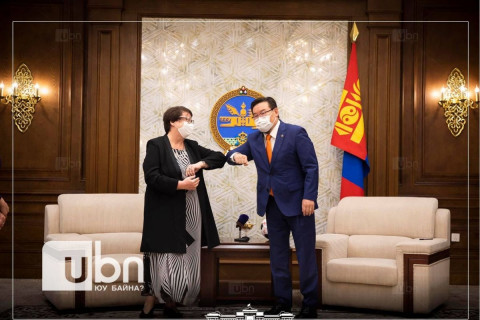 Г.Занданшатар Швейцарын хөгжлийн агентлагийн дарга Стефани Бурритай уулзлаа