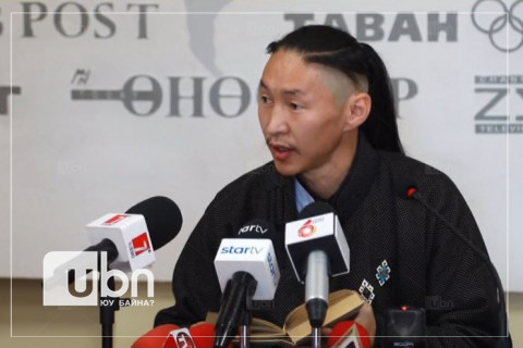 Э.Жамуха: Ц.Дамдинсүрэн гэдэг хүн дарангуйлагч байсан