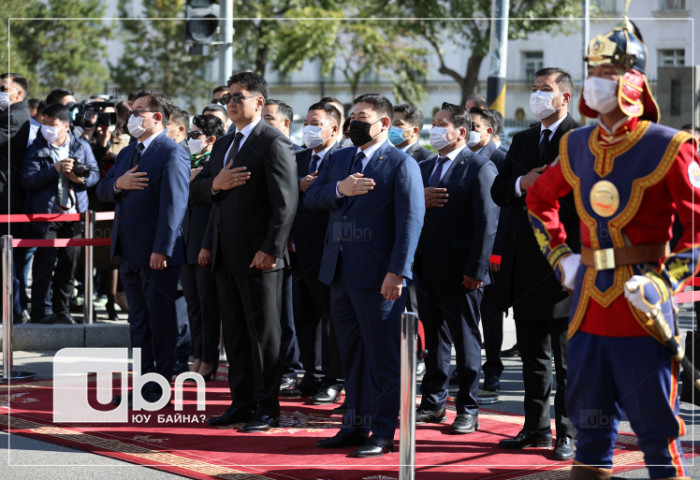 Төрийн гурван өндөрлөгүүд бизнес эрхлэгчид, хөрөнгө оруулагчдын үгийг сонсоно