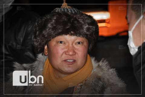 С.Жавхлан Сангийн сайдаас 4 тэрбум төгрөг “нэхэж“ өгөхгүй бол суулт зарлана гэж мэдэгдэж байжээ