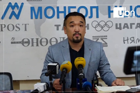 О.Отгонтөгс: С.Жавхлан ах аа, би таниар панчань хийсэн юм