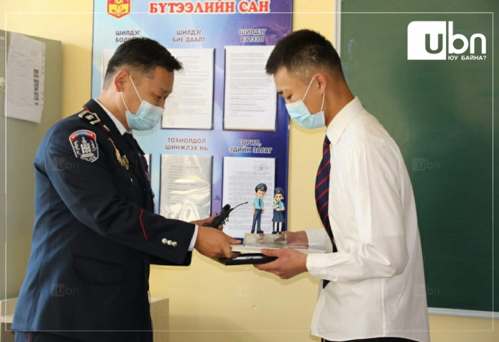 Хүний амь нас аварсан Т.Эрдэмд БШУ-ны сайдын нэрэмжит шагнал гардуулна