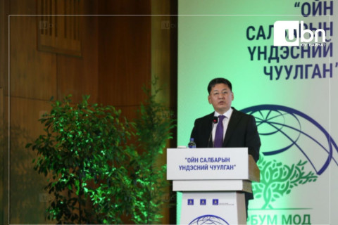 У.Хүрэлсүх: “Тэрбум мод” үндэсний хөдөлгөөнийг дагаж жимс, жимсгэнэ, нарийн ногоо, эмийн ургамал зэргийн үйлдвэрлэл эрс нэмэгдэж, олон мянган хүн ажилтай болно