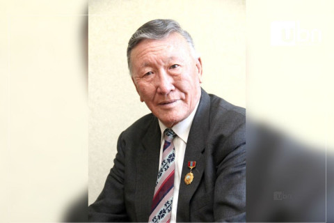 АБУ ДАБИ-2021: Ц.Энхчимэг хүрэл медалийн төлөө барилдана
