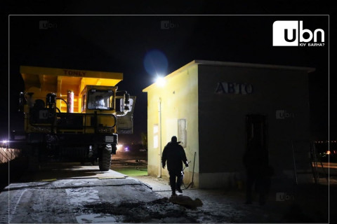 Замын-Үүд дэх авто замын боомтоор 26 тээврийн хэрэгсэл хүлээн аваад байна