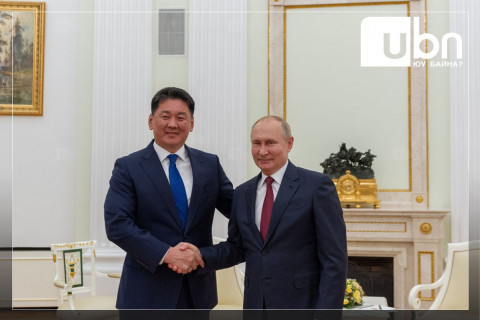 Ерөнхийлөгч У.Хүрэлсүх  ОХУ-ын Ерөнхийлөгч В.В.Путинтай хэлэлцээ хийв