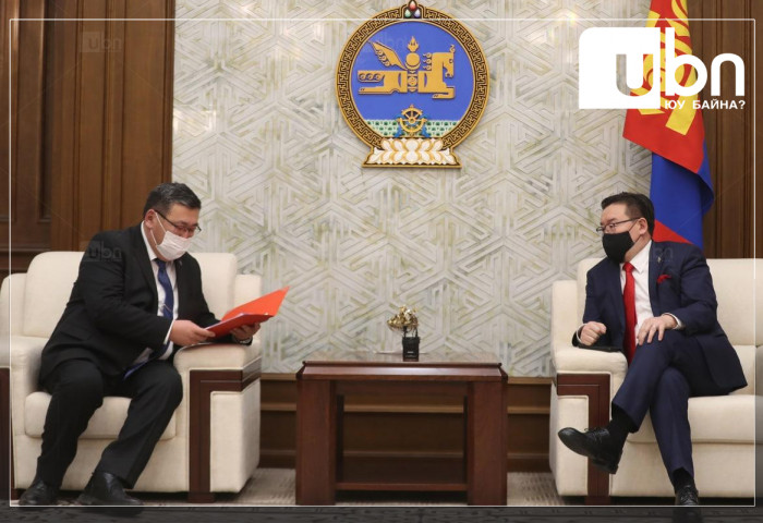 Өндөр насны тэтгэвэр авагч зээлээ барагдуулаагүй байхдаа нас барсан бол төрөөс чөлөөлөх хуулийн төсөл өргөн барив