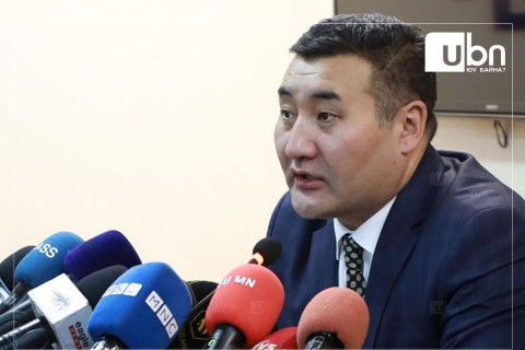 “Хэн нэг сайд, даргын барааг түрүүлж татна гэсэн ойлголт байхгүй“