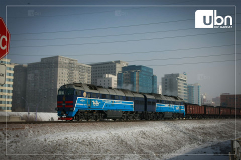 Төмөр замаар 1.9 сая тонн ачаа тээвэрлэжээ