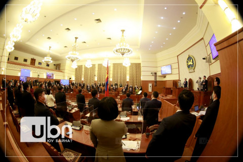 Танилц: Хаврын чуулганаар хэлэлцэх хууль, тогтоолын төслүүд