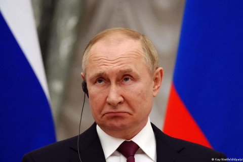 АНУ-ын сенат В.Путиныг 100 хувь санал нэгтэйгээр дайны гэмт хэрэгтэн гэж үзлээ