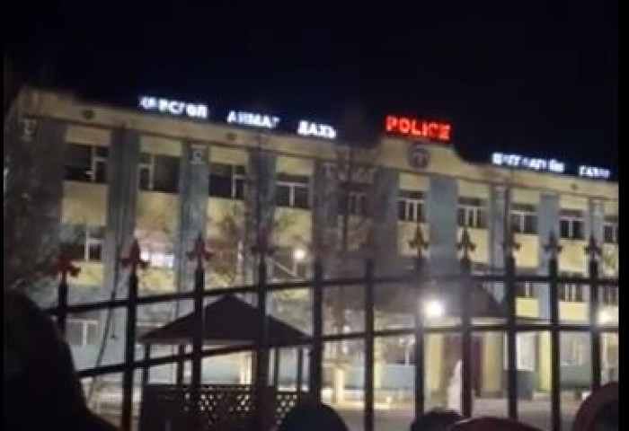 АН-ын даргын сонгуульд нэр дэвшигч Ж.Батсуурь нэрээ татлаа