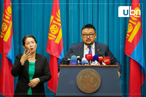 “ОХУ-ын иргэд манай улсаас зарим гол нэр төрлийн бүтээгдэхүүнийг жижиглэнгээр авч гарах эрсдэлтэй“