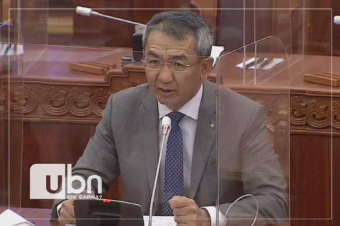 Ц.Мөнх-Оргил: 30 жил хөөцөлдөөд банкуудын лоббиг давж чадахгүй, гадны ганцхан банктай болж чадахгүй байна