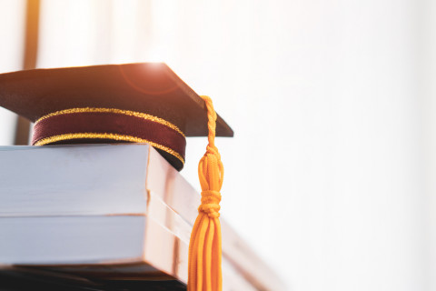 Ерөнхий сайдын нэрэмжит тэтгэлгийн хугацааг 05-р сарын 02-ны өдрийг хүртэл сунгажээ