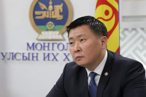 “Төсвийн мөнгийг аймгийнхаа мөнгө мэт ойлгодог гишүүд иргэдийн эрх ашгийн төлөөх том төслийг гацаалаа“