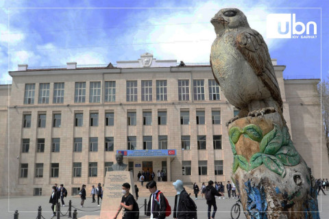 Э.Ганчимэг: Амьд моддыг тайрч сийлбэр хийхгүй, ногоон байгууламжийг нэмэгдүүлэхээр ажиллаж байна