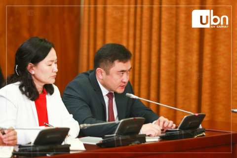 Г.Ганбаяр: Бүх дэлгүүрээр архи тамхи худалддагийг журамлаж, төвлөрсөн байдлаар зарахгүй бол болохгүй нь