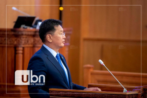 ЧУУЛГАН: Ерөнхийлөгч мэдээлэл хийж байна