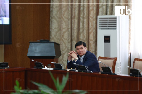 С.Чинзориг: Монголд эмчлэгдэхгүй хорт хавдрын эмчилгээний зардлын 50 хувийг төрөөс өгдөг болмоор байна