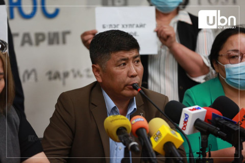 Д.Мөнхбаатар: СБД-ийн Засаг Дарга Х.Болормаа үнэнийг ил болгосон багш нарыг хавчиж, шахаж эхэлсэн