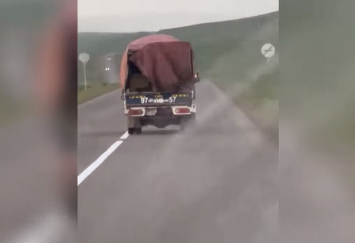Төв аймгийн Сэргэлэн сумын нутагт гарсан зам тээврийн ослыг шалгаж байна