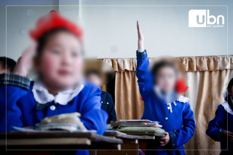 НЭГ БӨӨРӨӨ АВАХУУЛСАН ОХИНЫ ЭЭЖ: Сургуулийн захиргаа мөнгө санхүүгээр тусална гэсэн ч мөнгө нэхлээ гээд намайг цагдаагийн байгууллагад өгчихсөн