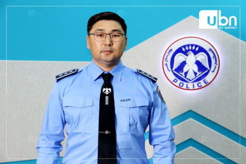 Б.Оюутболд: Гар дээрээс зөвшөөрөгдсөн худалдаа, үйлчилгээ, эрхэлж байгаа иргэдийн орчны аюулгүй байдлыг ханган хэв журам сахиулж ,  дэмжлэг үзүүлэн ажиллаж байна