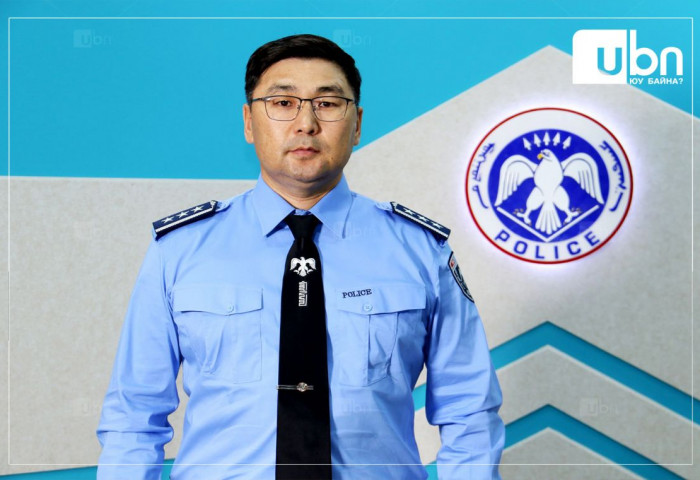 Б.Оюутболд: Гар дээрээс зөвшөөрөгдсөн худалдаа, үйлчилгээ, эрхэлж байгаа иргэдийн орчны аюулгүй байдлыг ханган хэв журам сахиулж ,  дэмжлэг үзүүлэн ажиллаж байна